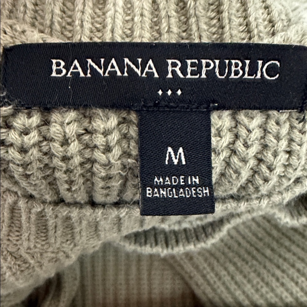 Banana Republic Women's Ribbed Knit Sweater - Olive green size Med - Picture 10 of 13